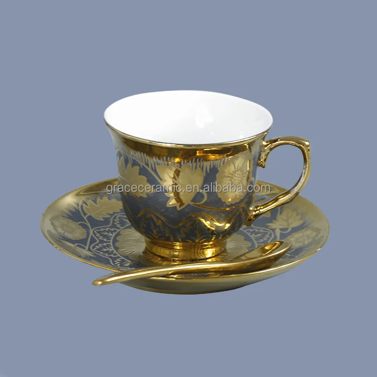Hot Selling Home Restaurant Ceramic Pakistan Dubai Dinnerware Set 84 Pieces Fine Porcelain Dinner Set With Gold Plated Design