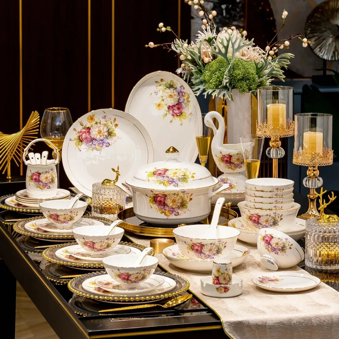 60pcs European Style Dinnerware Sets Luxury Bone China Tableware Sets Bowl Spoon Dinner Plate Set Kitchen Utensils Dinner Set
