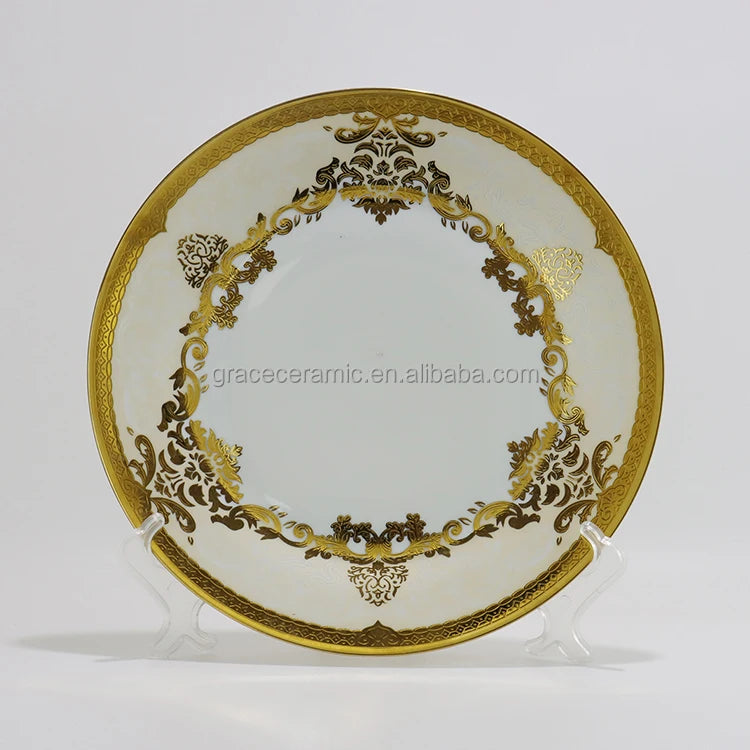 24k Gold Dinnerware Ceramic Luxury Personalized Desgin Embossed Fine Porcelain China Dubai 81pcs Dinner Set for 8 Persons