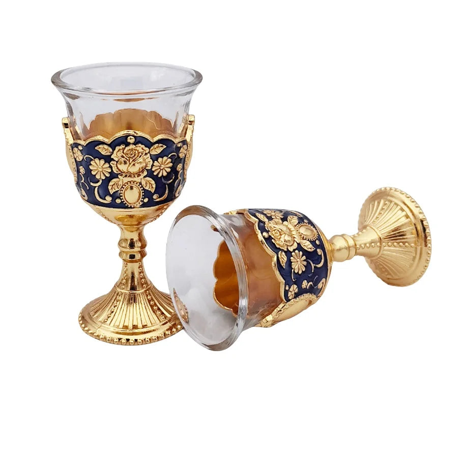 Set of 2 Vintage Wine Goblet Palace Style Retro Metal Embossed Wine Cup Palace Toasting Glasses For Home Offices Kitchen Wedding